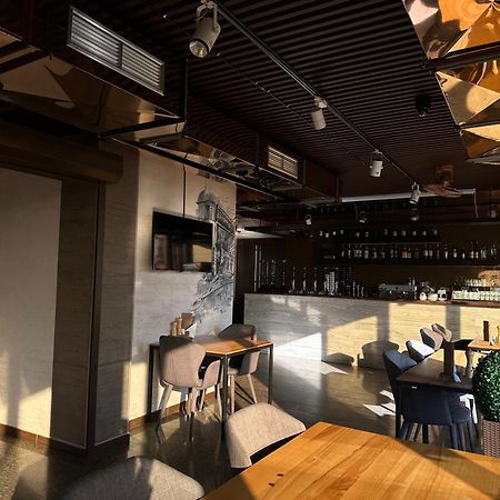 Hotel Atmosphere Πολτάβα Εξωτερικό φωτογραφία