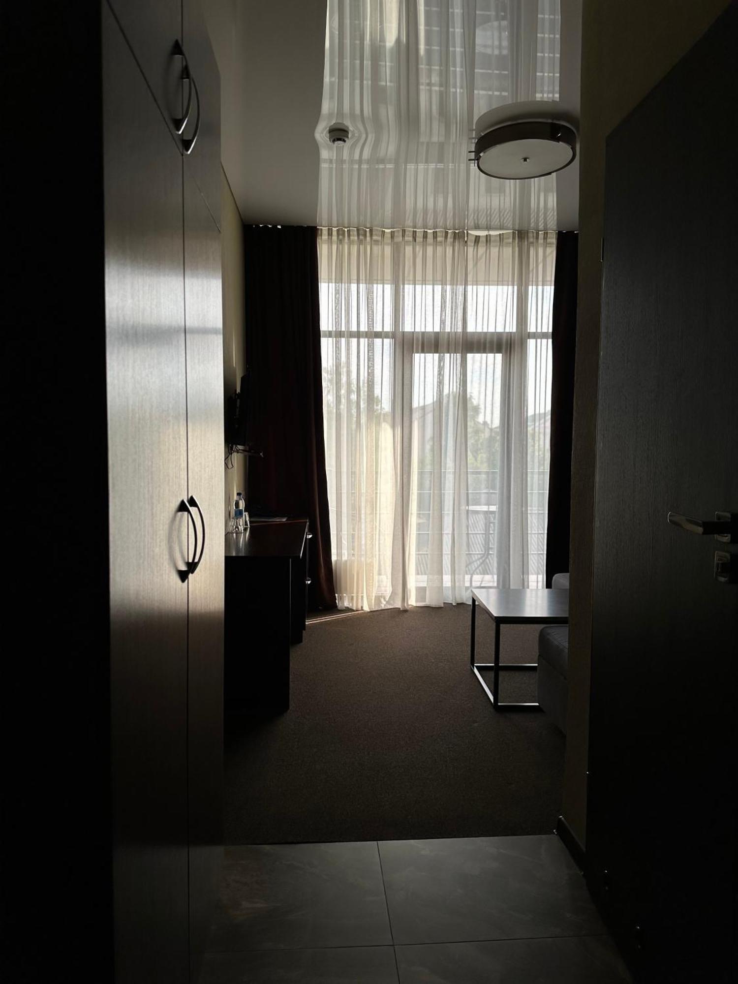 Hotel Atmosphere Πολτάβα Εξωτερικό φωτογραφία
