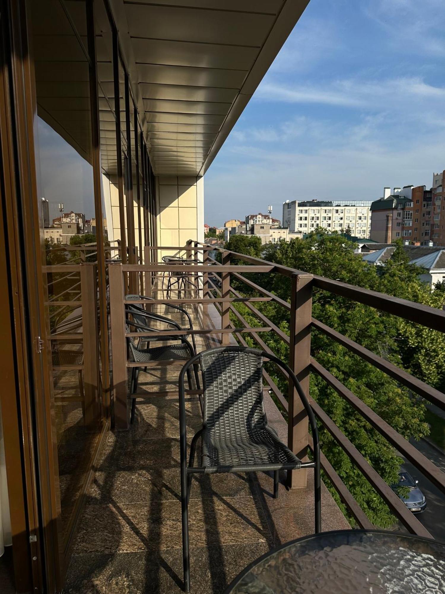 Hotel Atmosphere Πολτάβα Εξωτερικό φωτογραφία