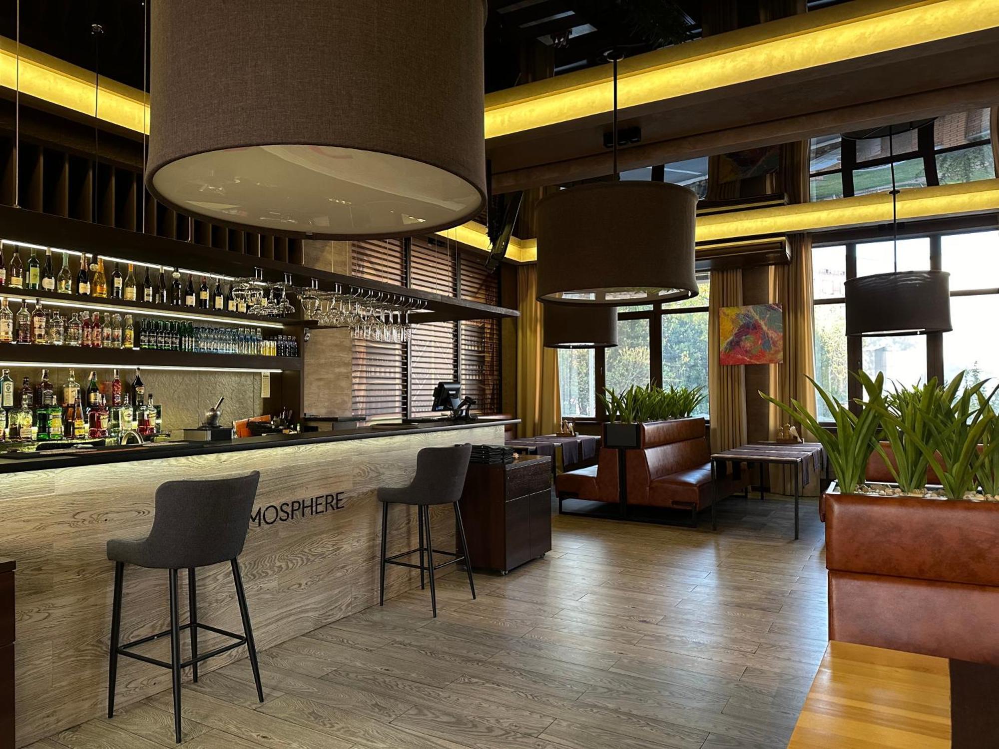 Hotel Atmosphere Πολτάβα Εξωτερικό φωτογραφία