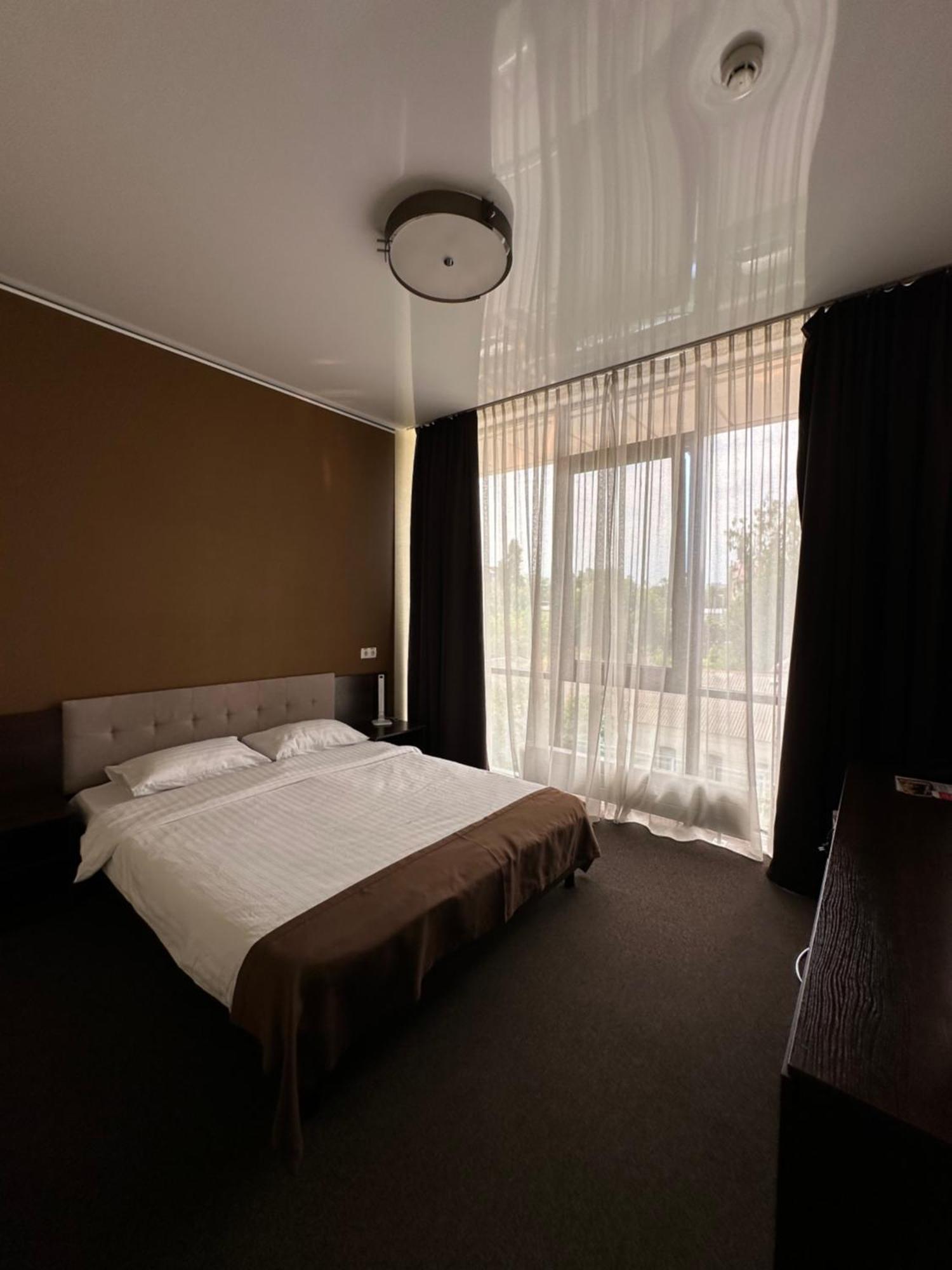 Hotel Atmosphere Πολτάβα Εξωτερικό φωτογραφία