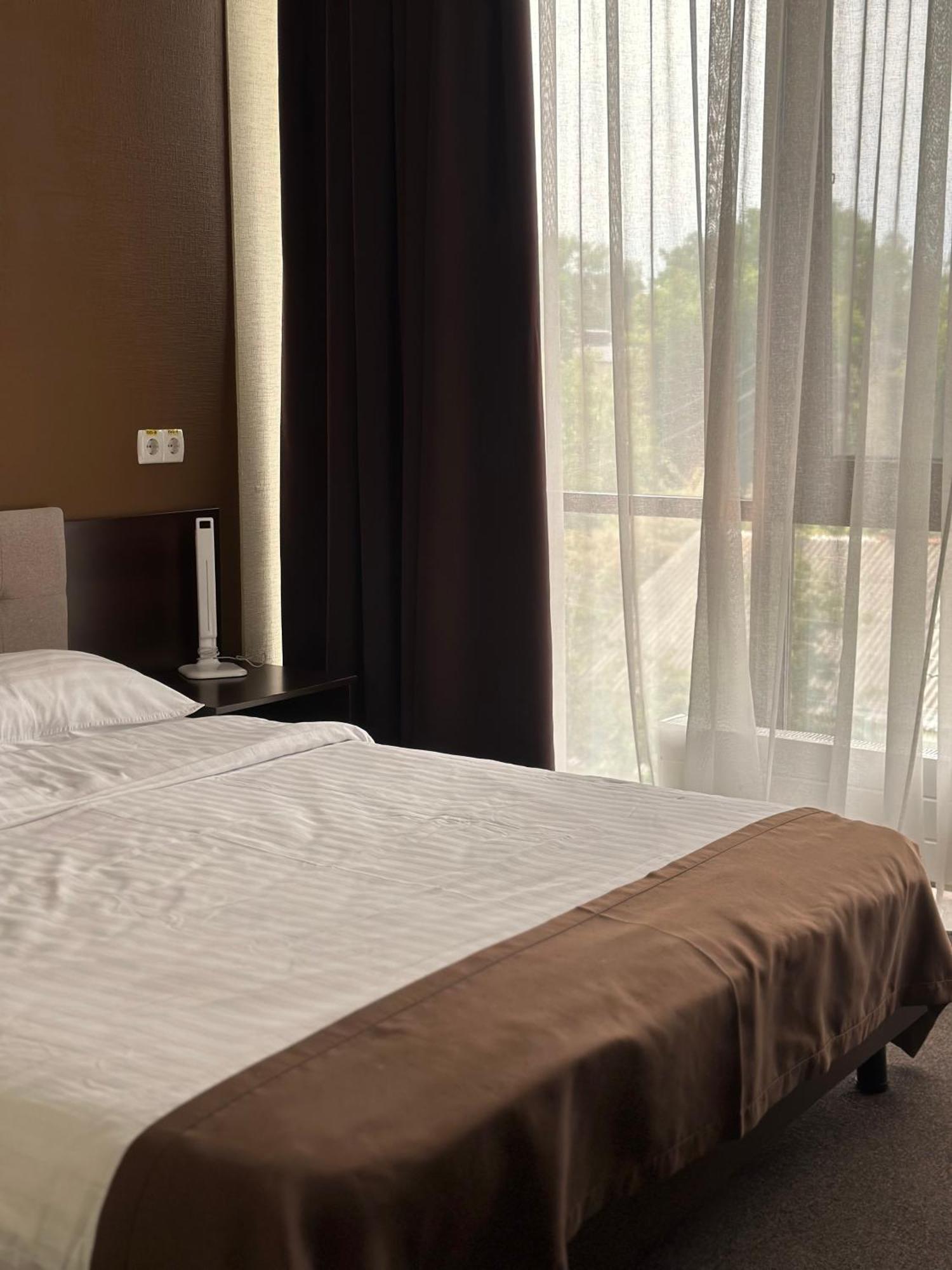 Hotel Atmosphere Πολτάβα Εξωτερικό φωτογραφία