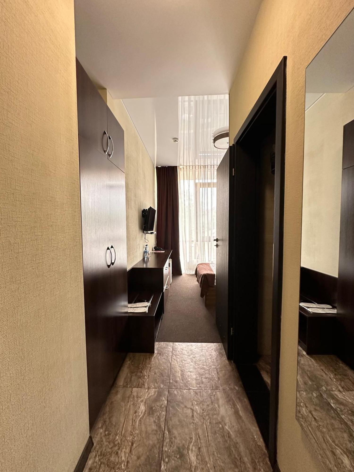 Hotel Atmosphere Πολτάβα Εξωτερικό φωτογραφία